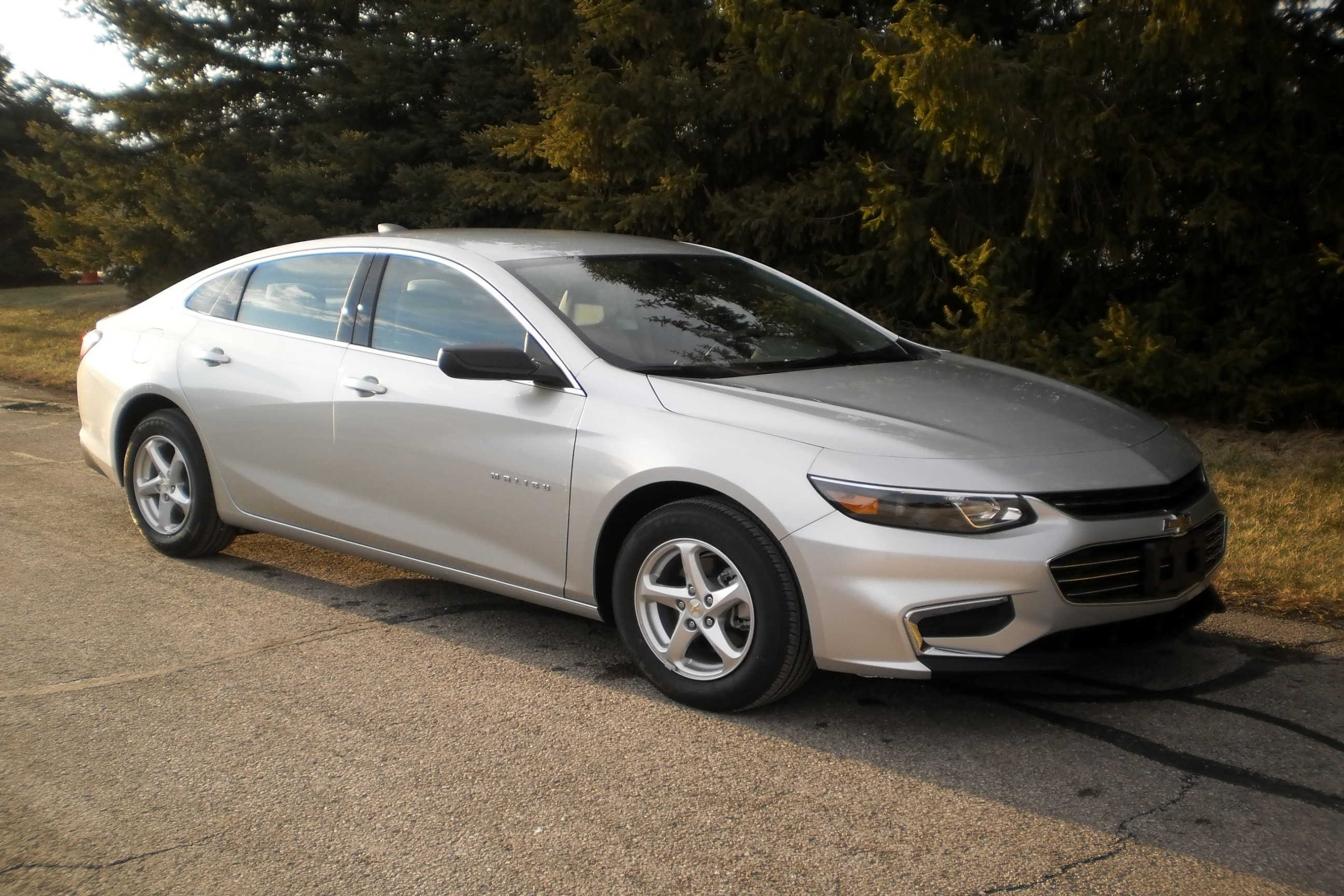 2016 CHEVROLET MALIBU crash-test photo