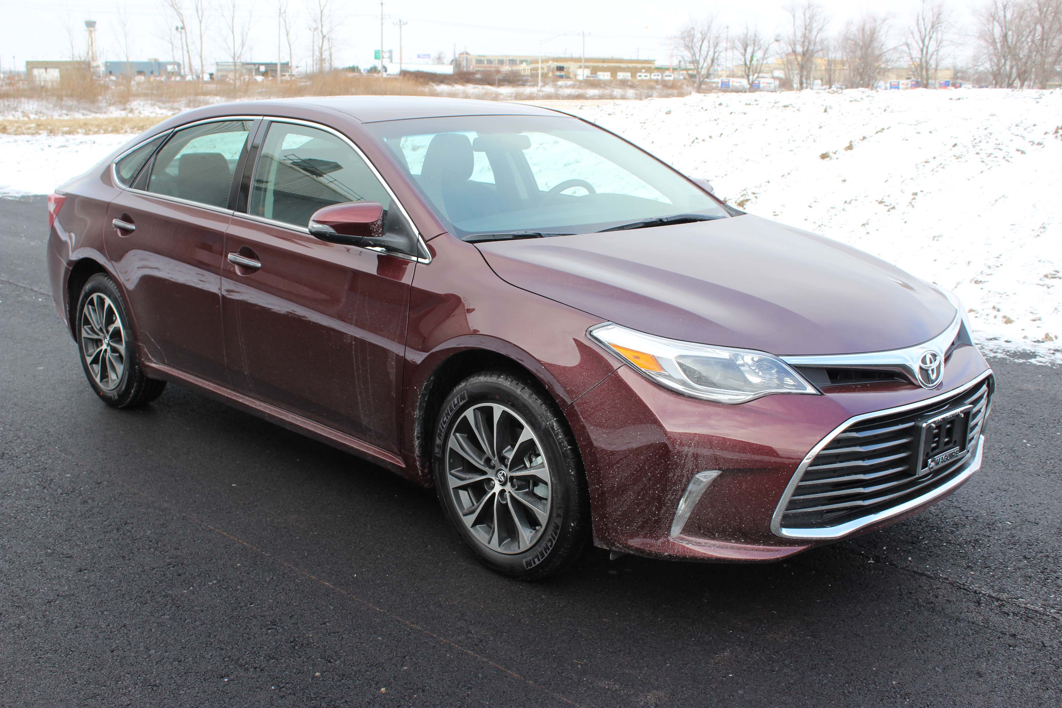 2016 TOYOTA AVALON crash-test photo