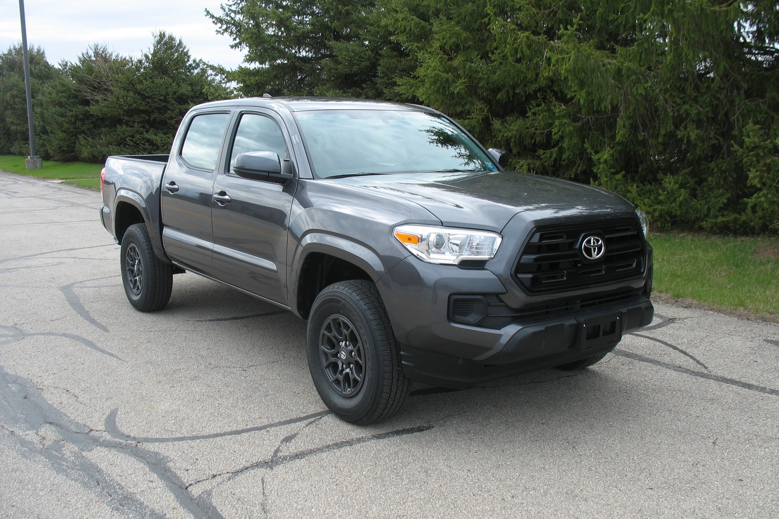 2016 TOYOTA TACOMA crash-test photo