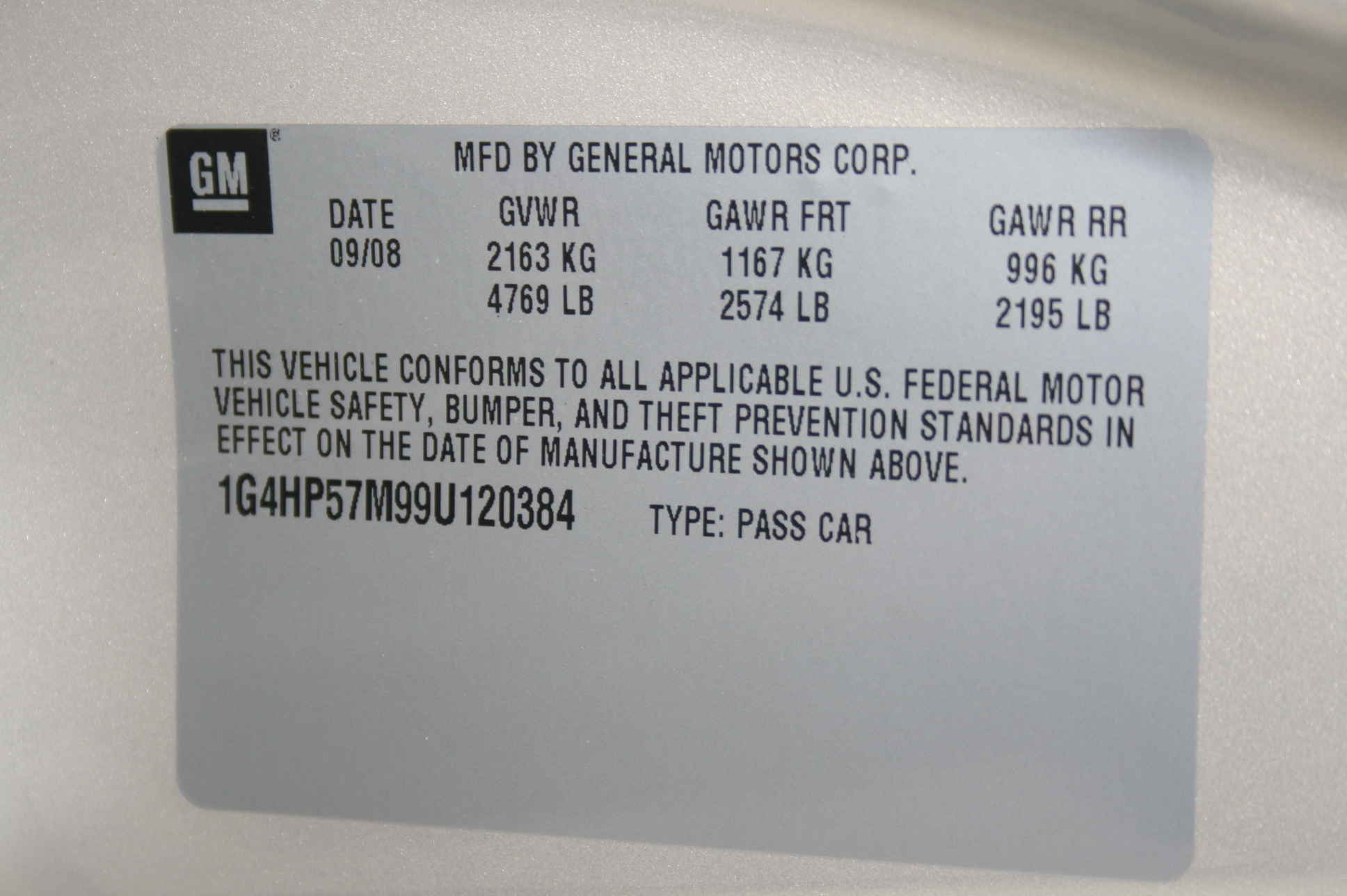2009 BUICK LUCERNE crash-test photo