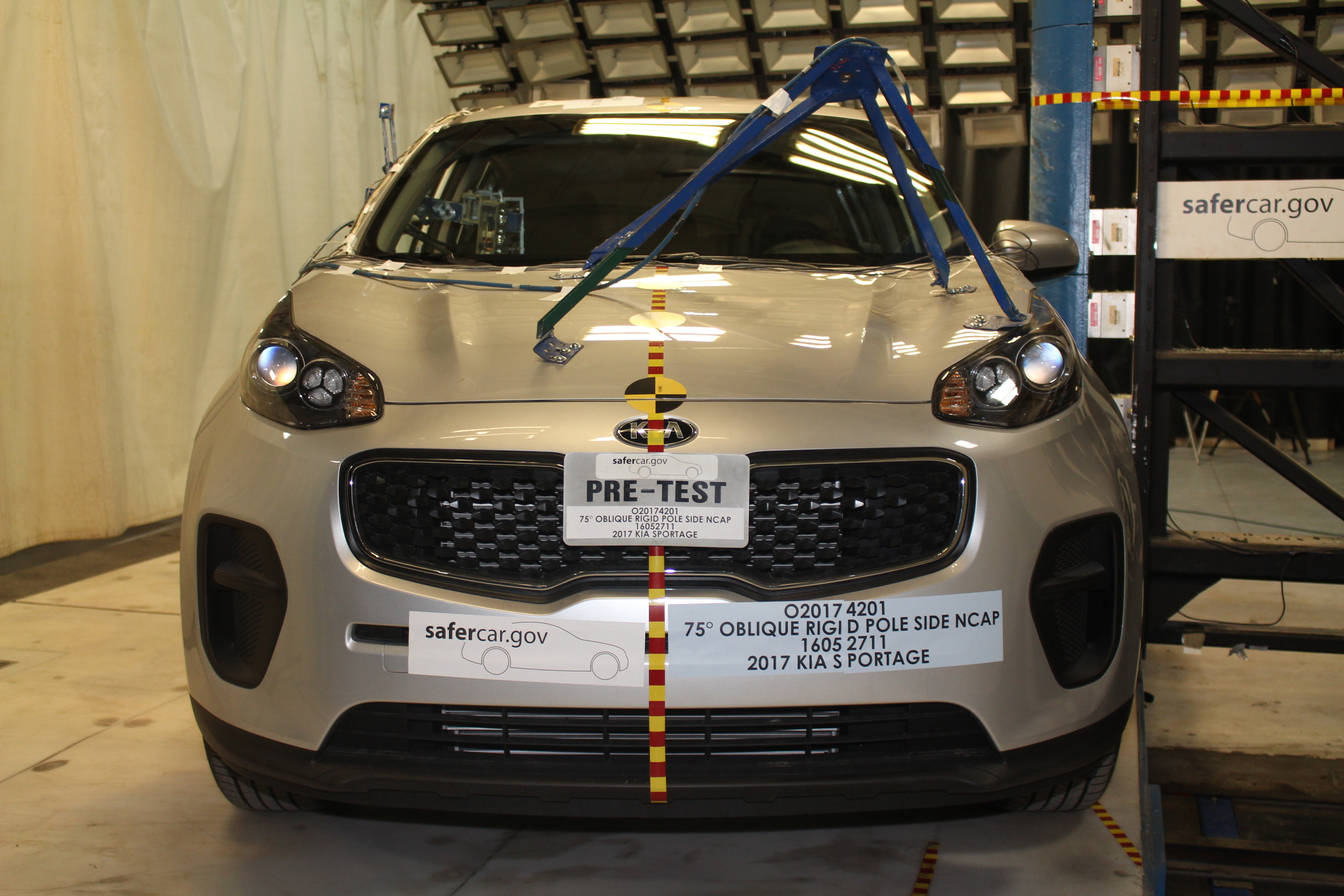 2017 KIA SPORTAGE crash-test photo