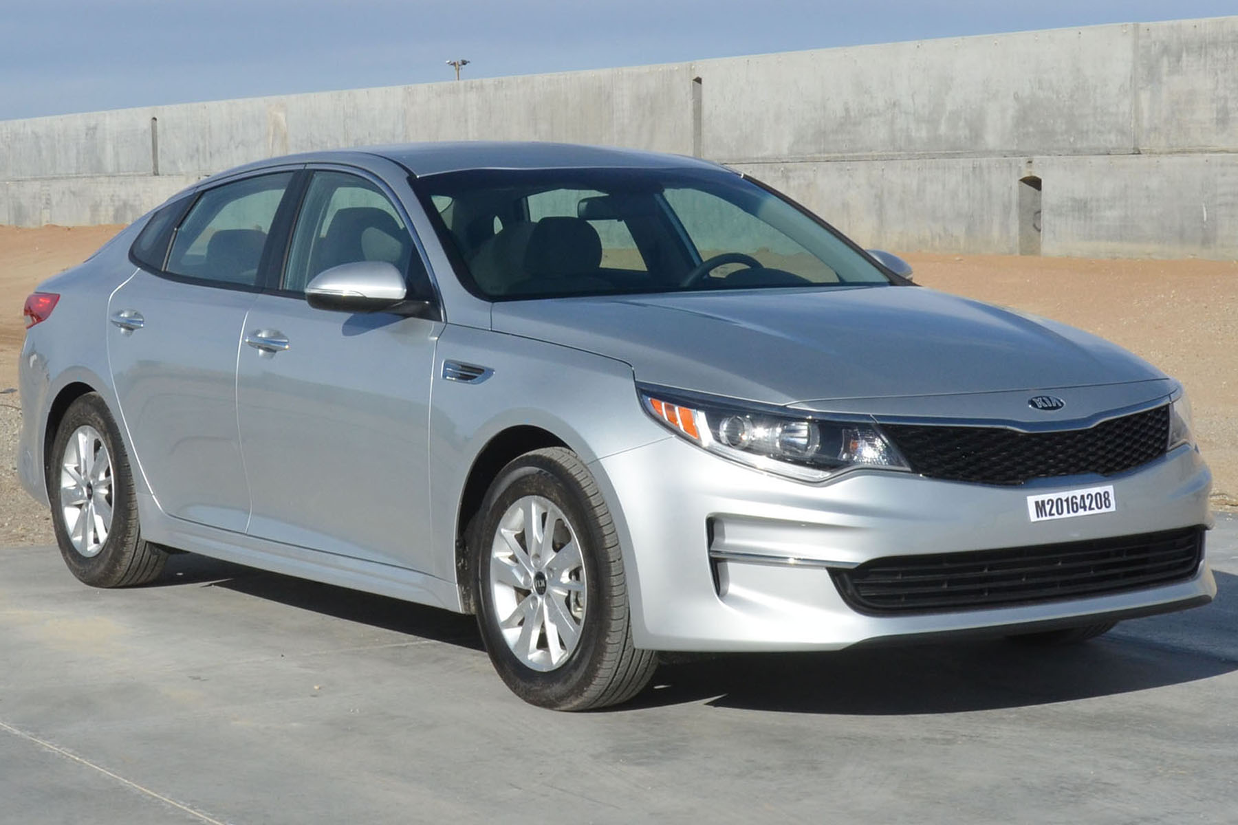 2016 KIA OPTIMA crash-test photo