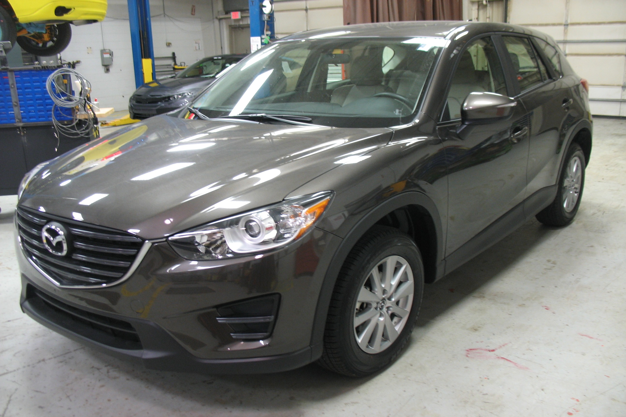 2016 MAZDA CX-5 crash-test photo