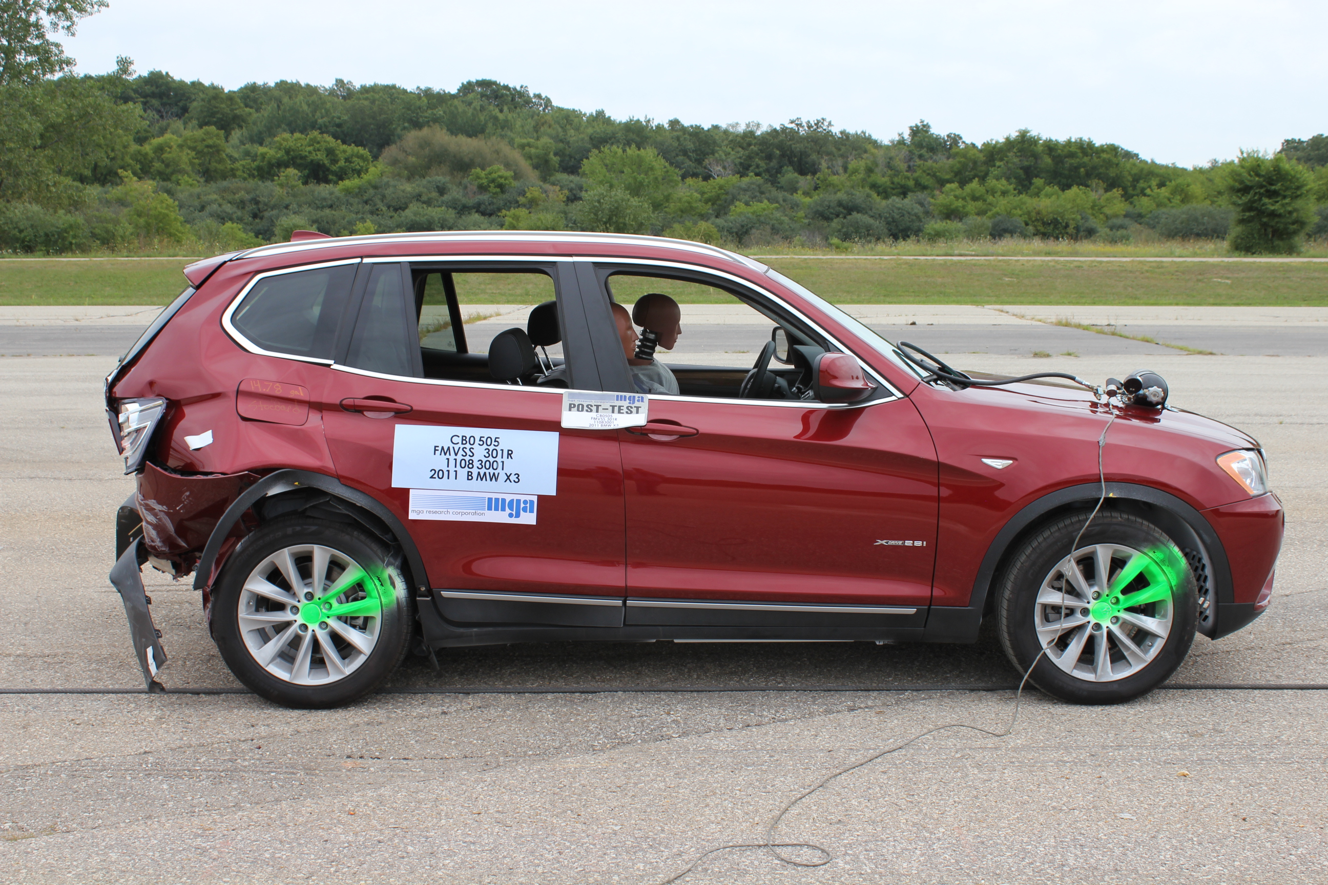 2011 BMW X3 crash image 10