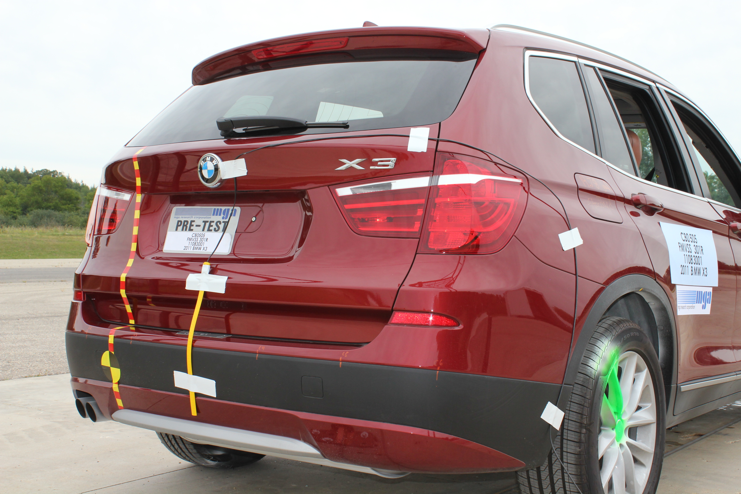 2011 BMW X3 crash image 11