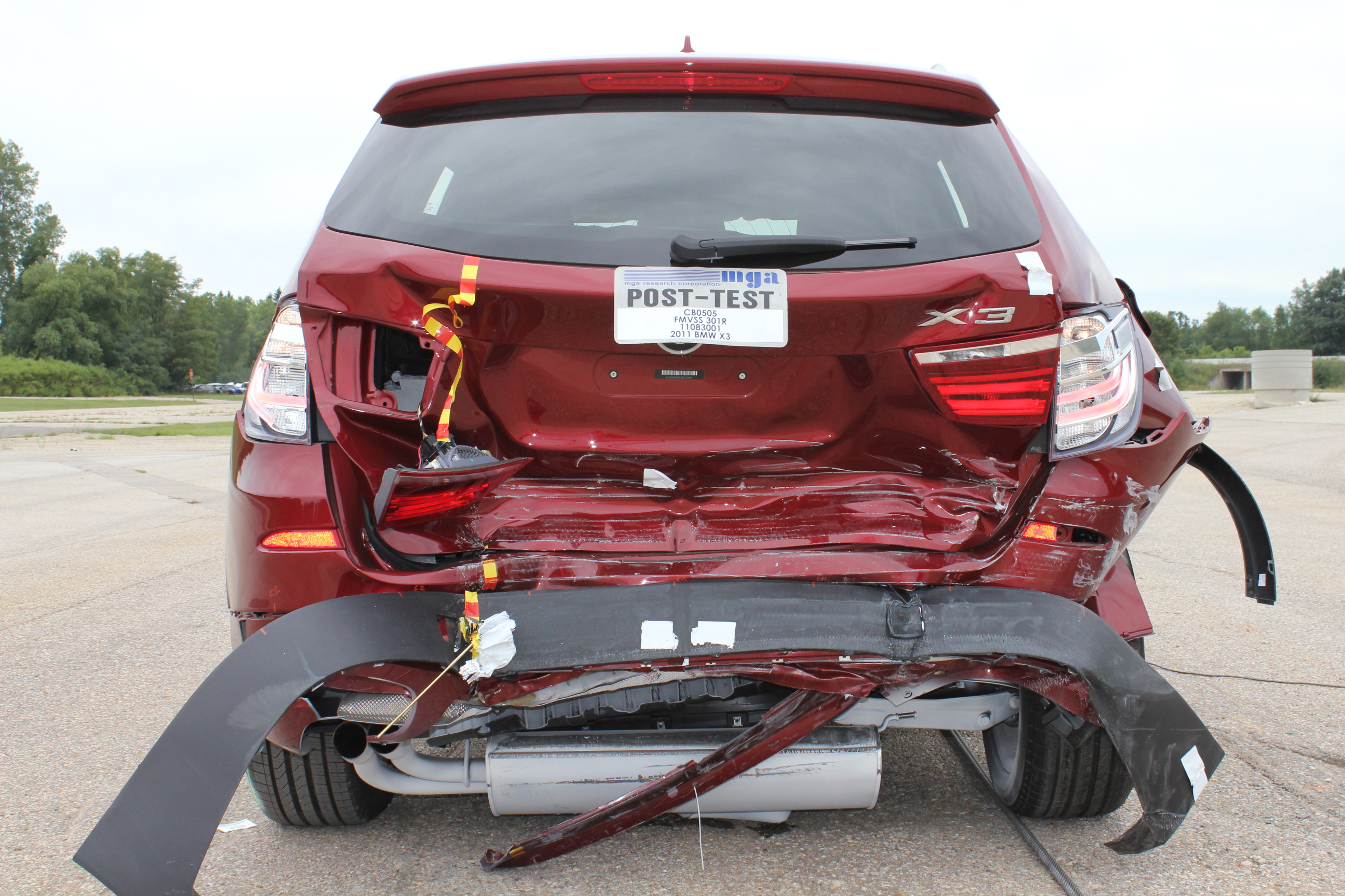 2011 BMW X3 crash image 14