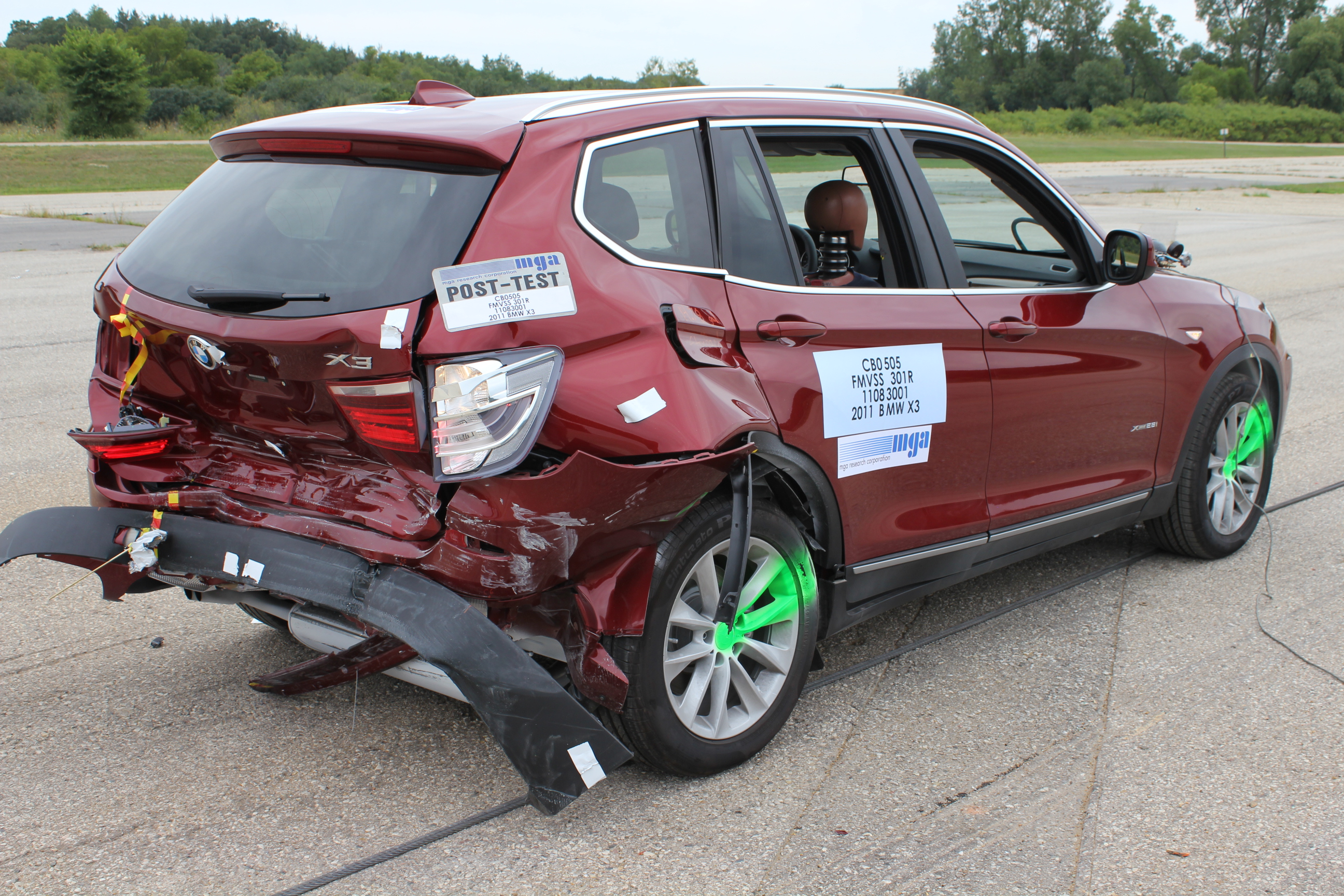2011 BMW X3 crash image 16