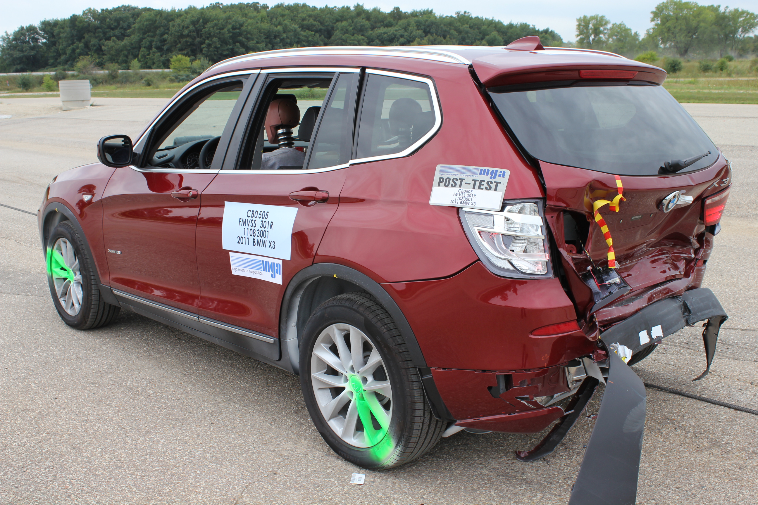 2011 BMW X3 crash image 18