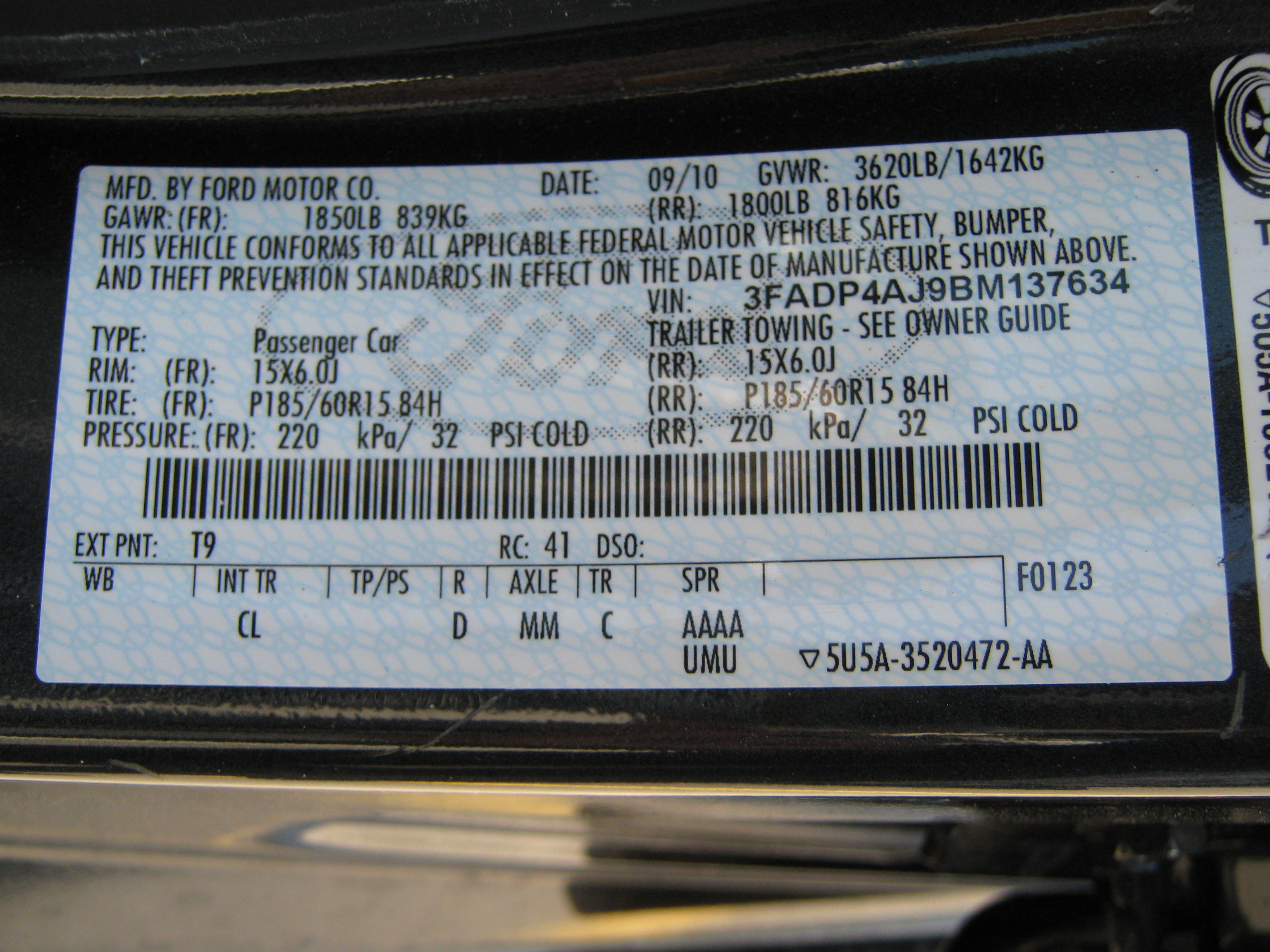 2011 FORD FIESTA crash image