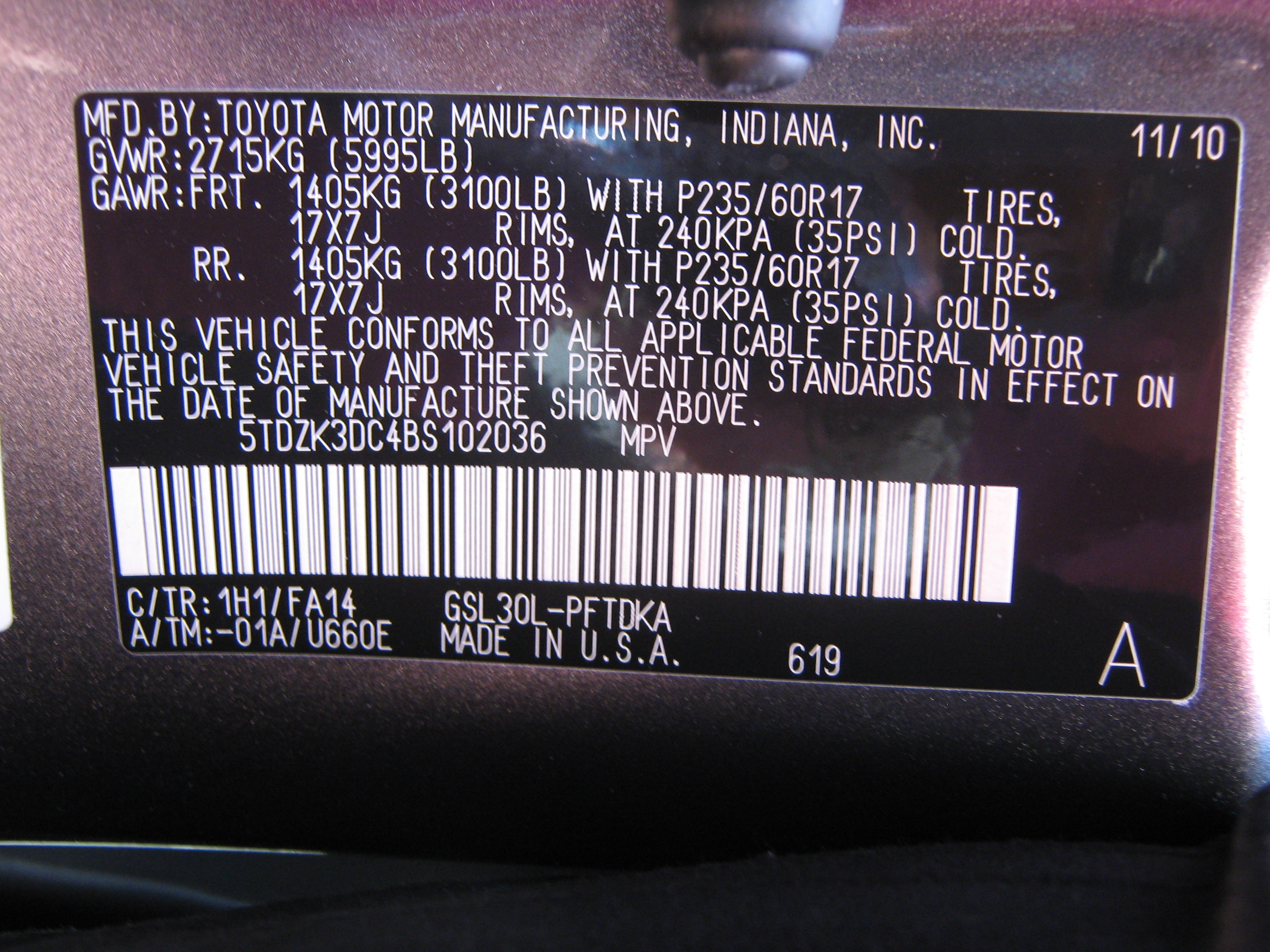 2011 TOYOTA SIENNA crash image