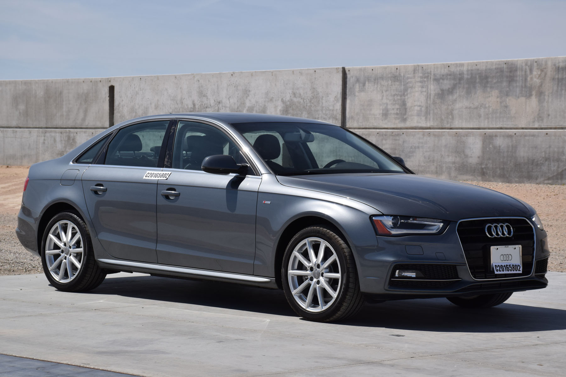 2016 AUDI A4 crash image