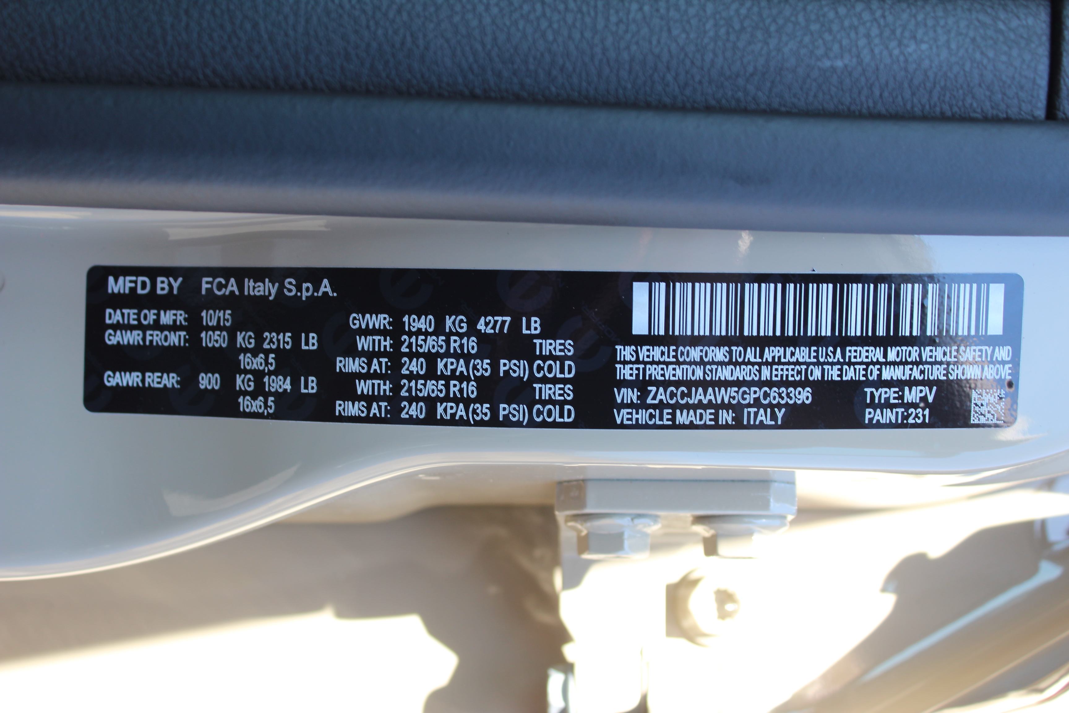 2016 JEEP RENEGADE crash image