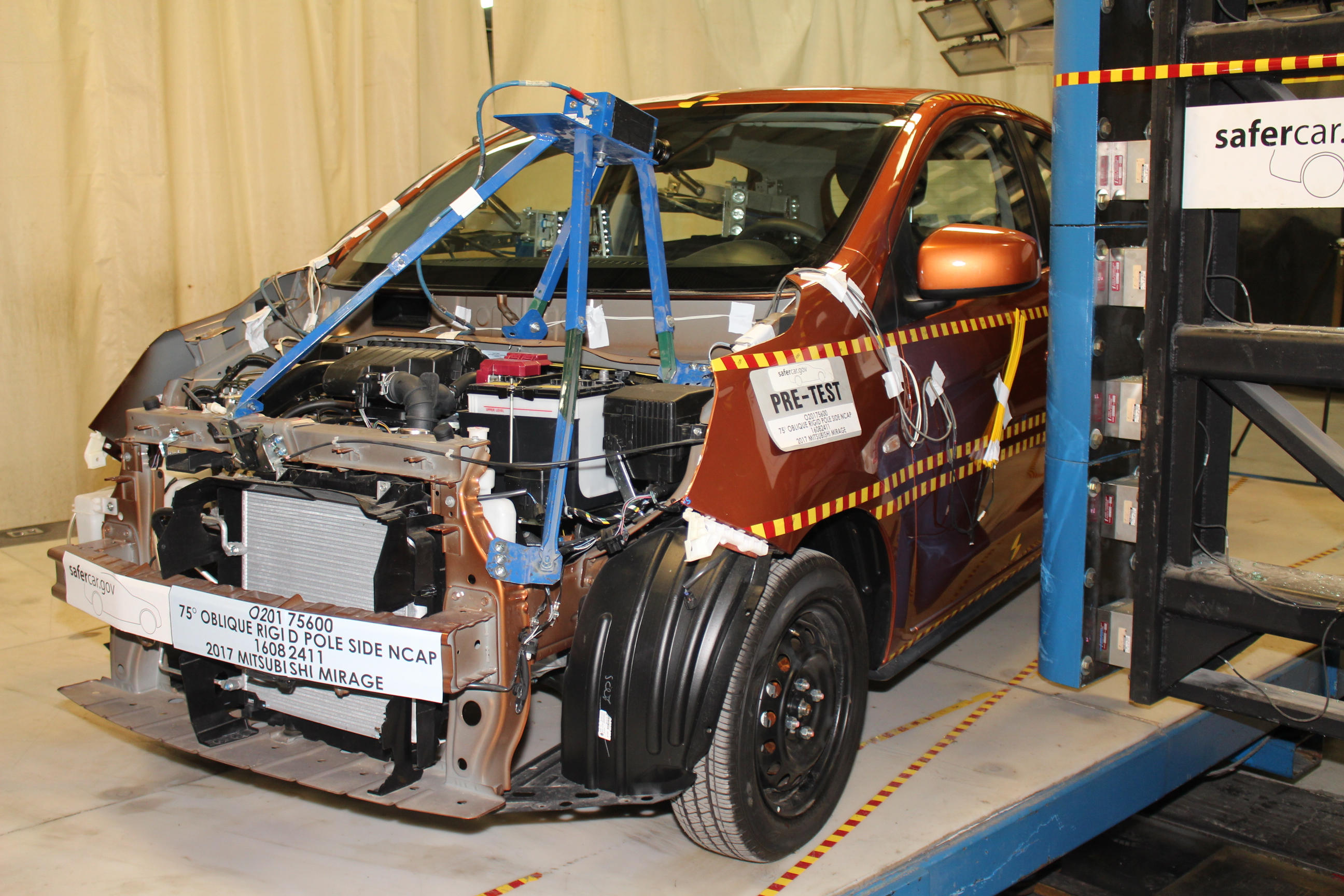 2017 MITSUBISHI MIRAGE crash image 17