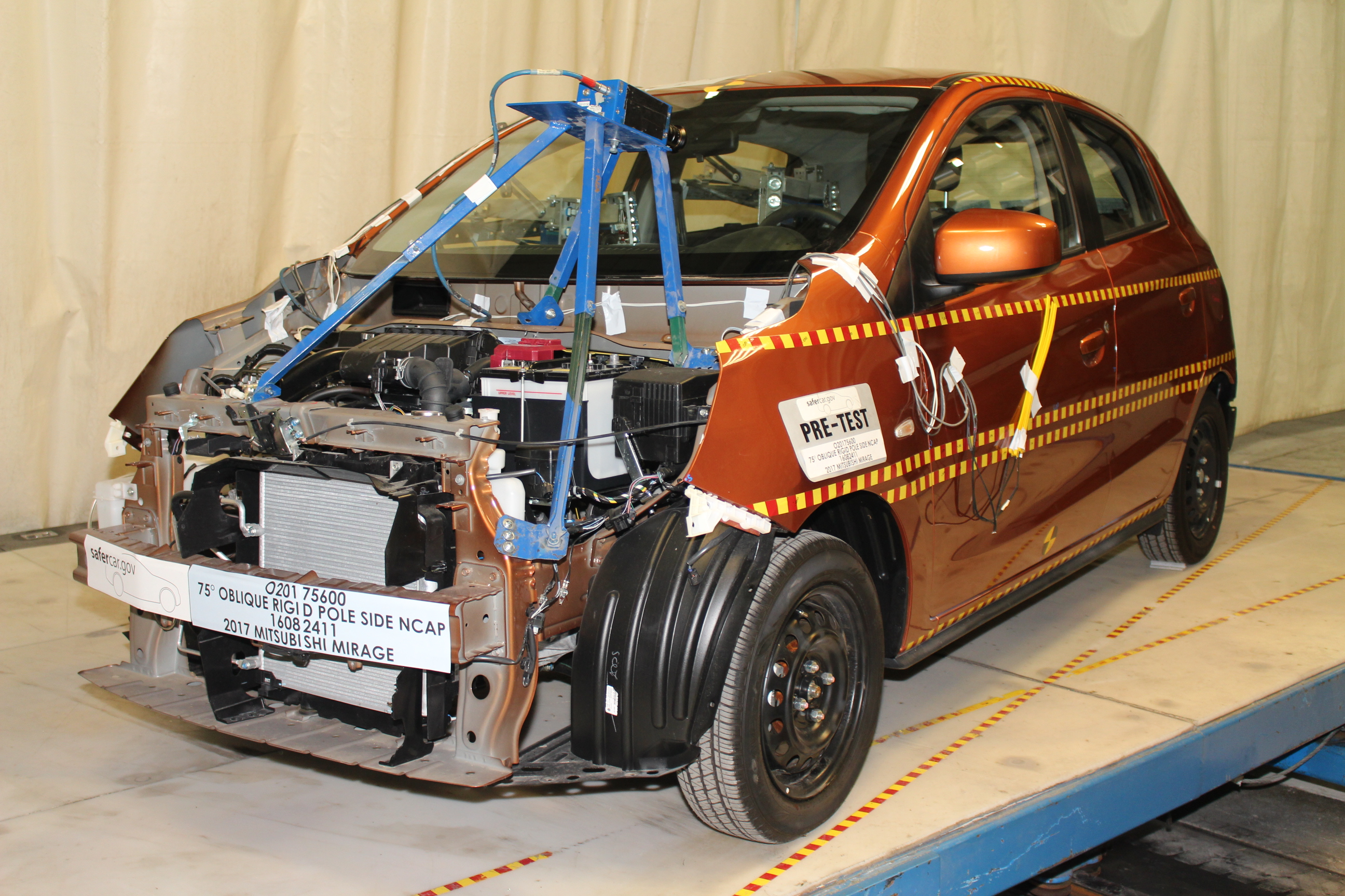 2017 MITSUBISHI MIRAGE crash image 5