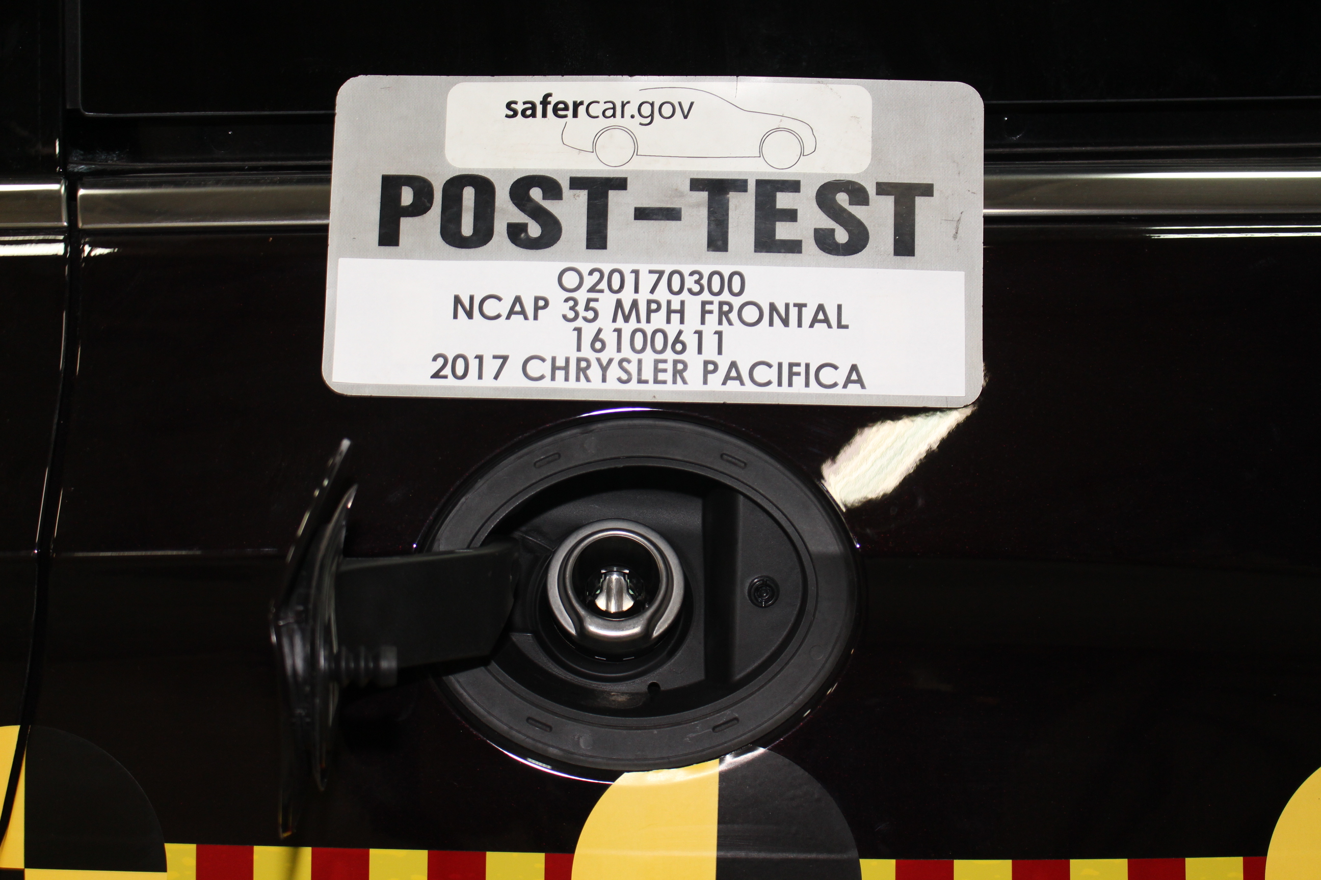 2017 CHRYSLER PACIFICA crash image 23