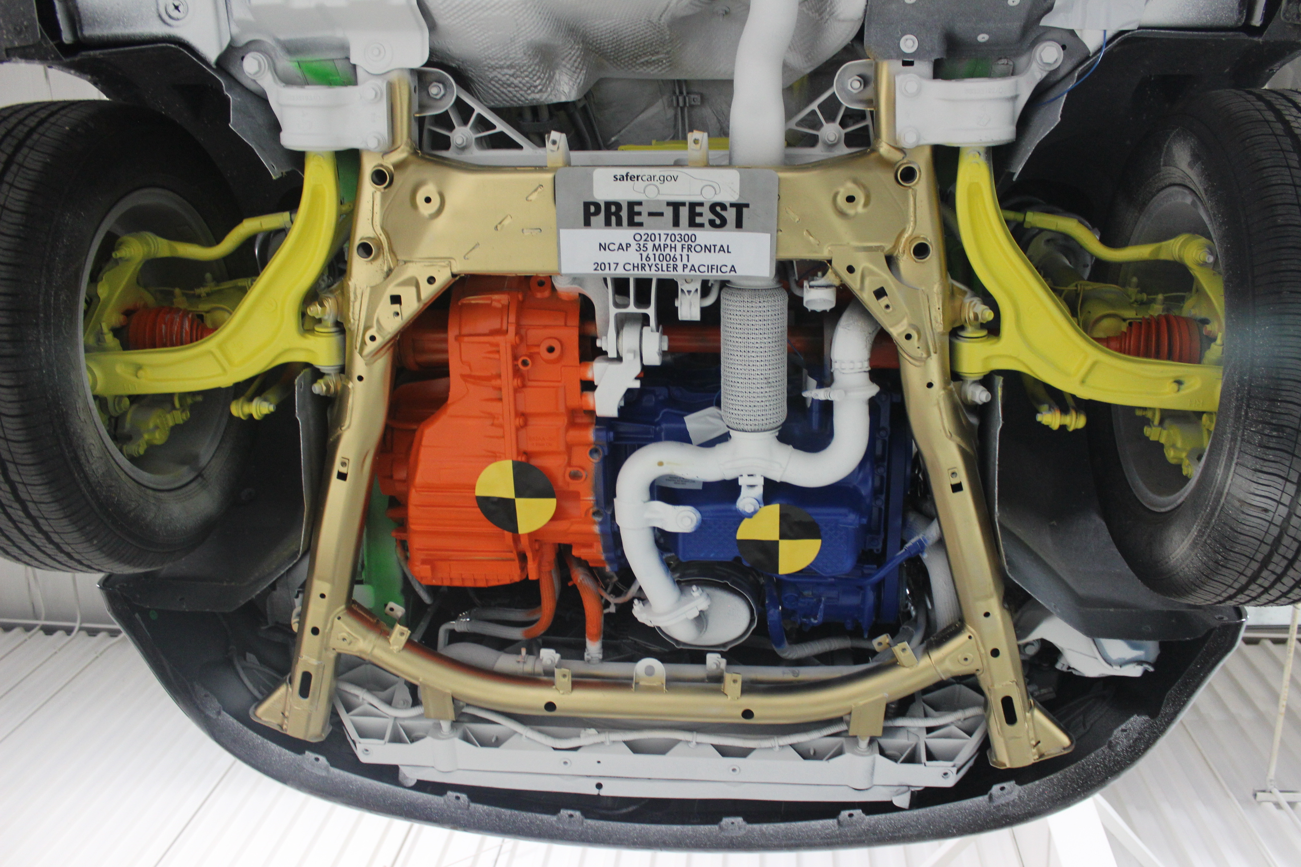 2017 CHRYSLER PACIFICA crash image 24