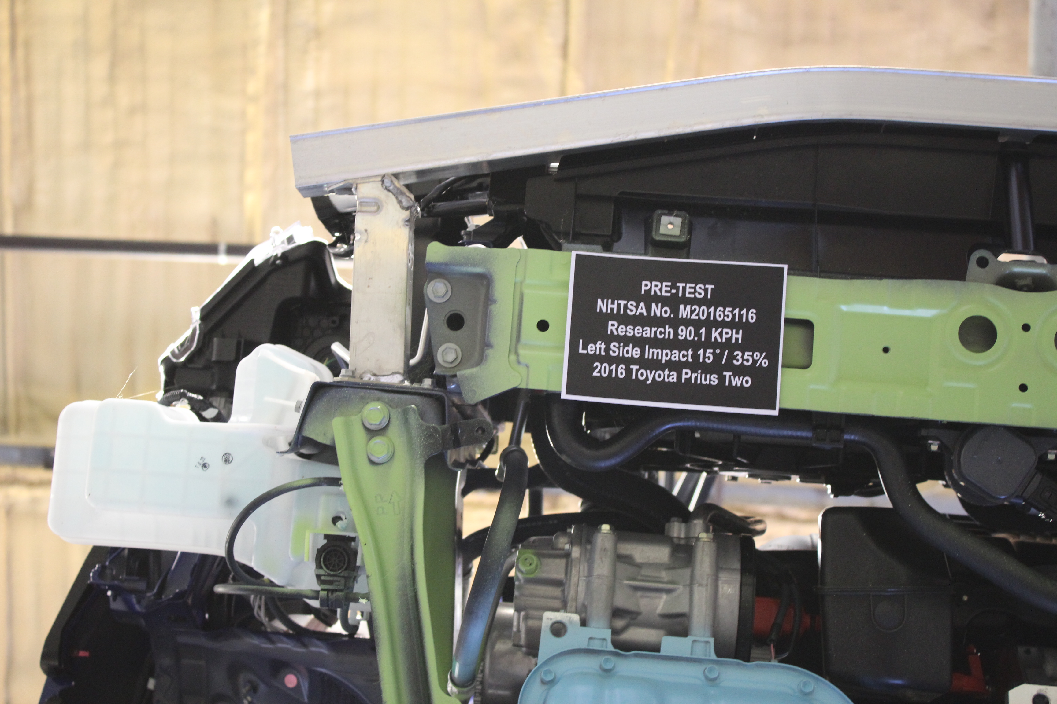 2016 TOYOTA PRIUS crash image