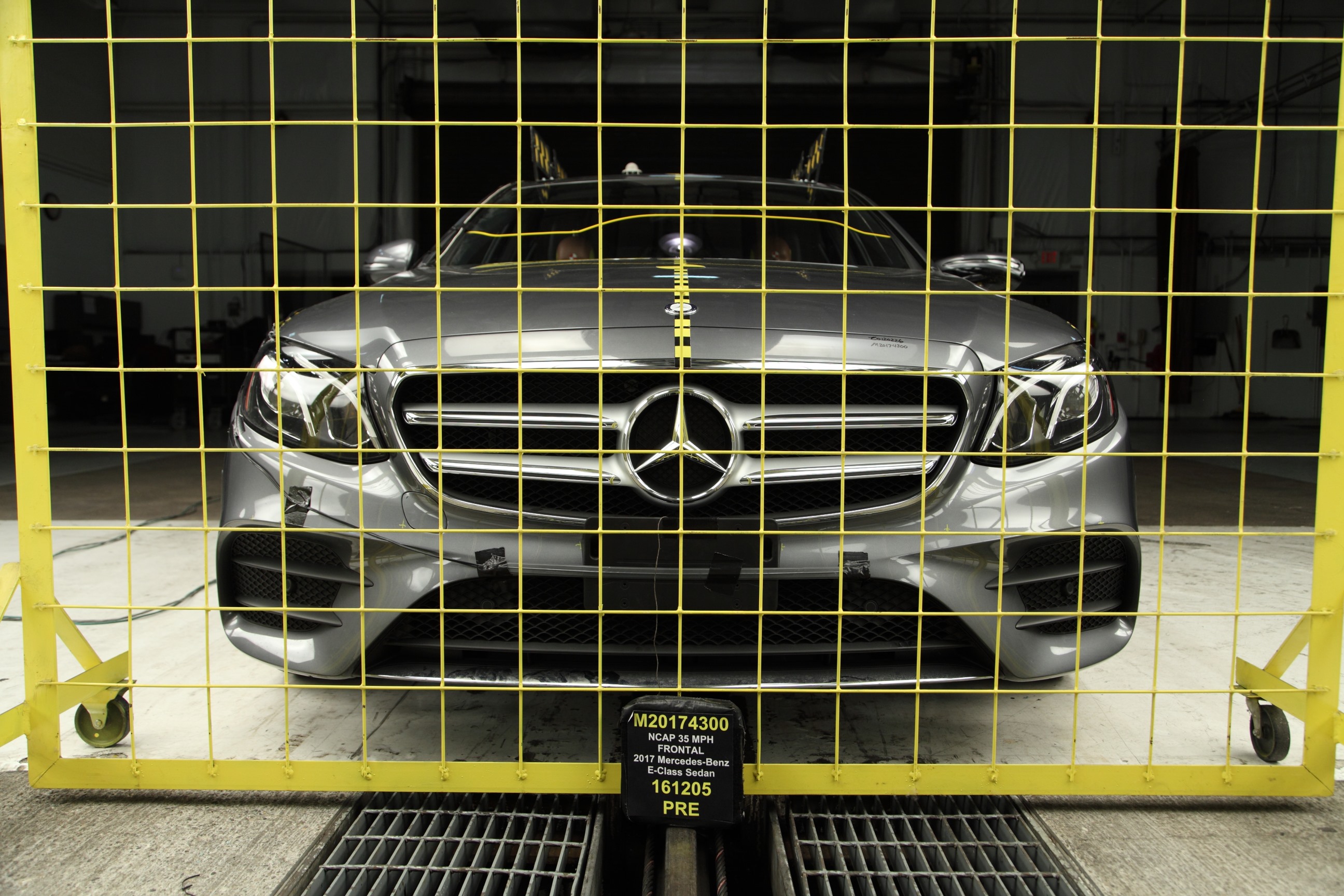 2017 MERCEDES E-CLASS crash image