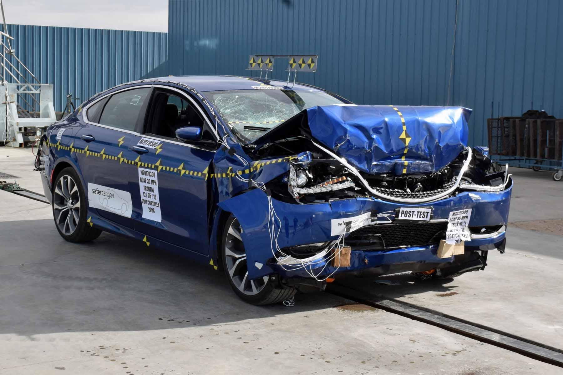 2017 CHRYSLER 200 crash image 15