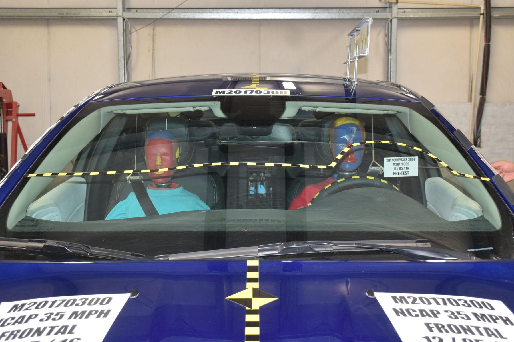 2017 CHRYSLER 200 crash image 18