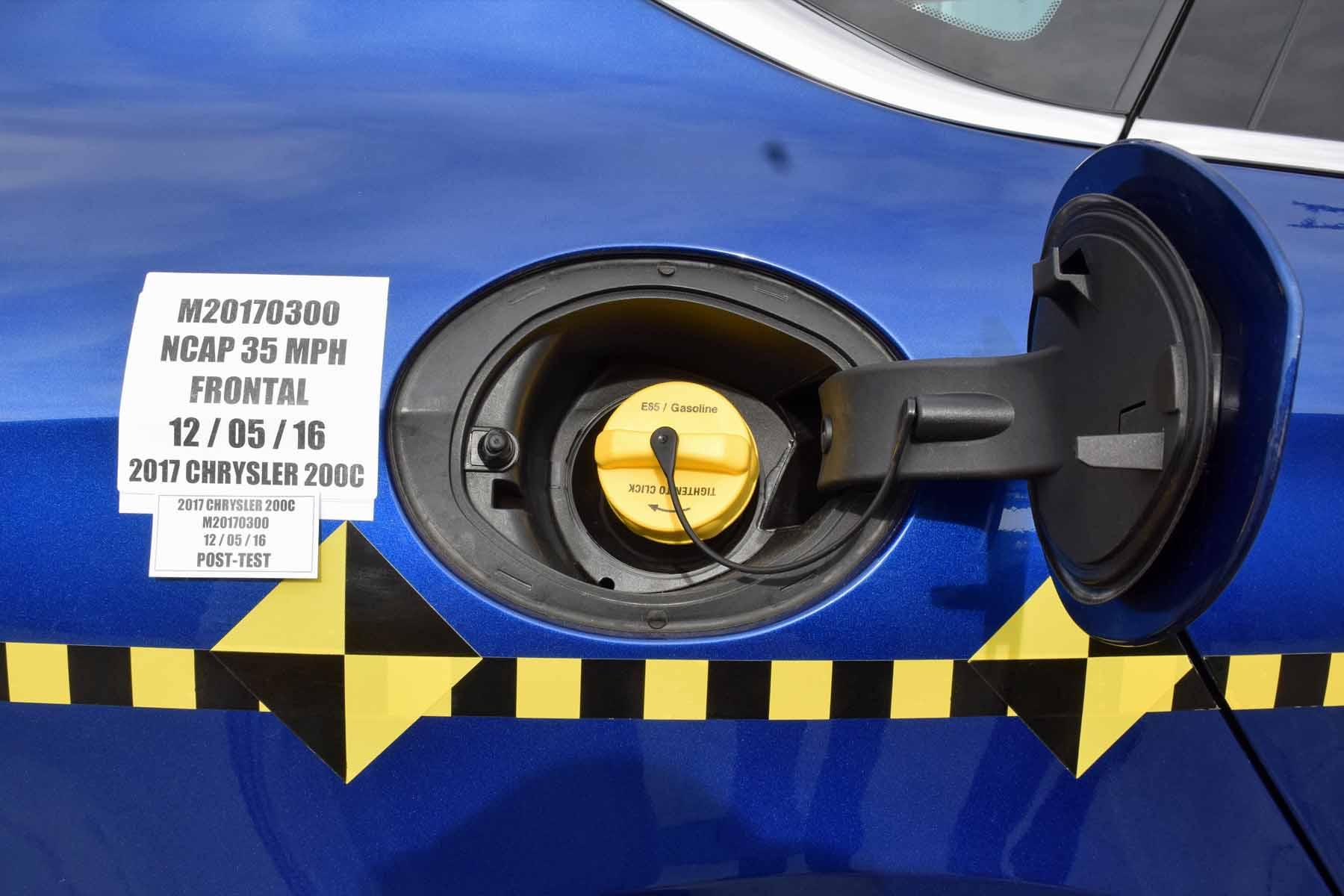 2017 CHRYSLER 200 crash image 23
